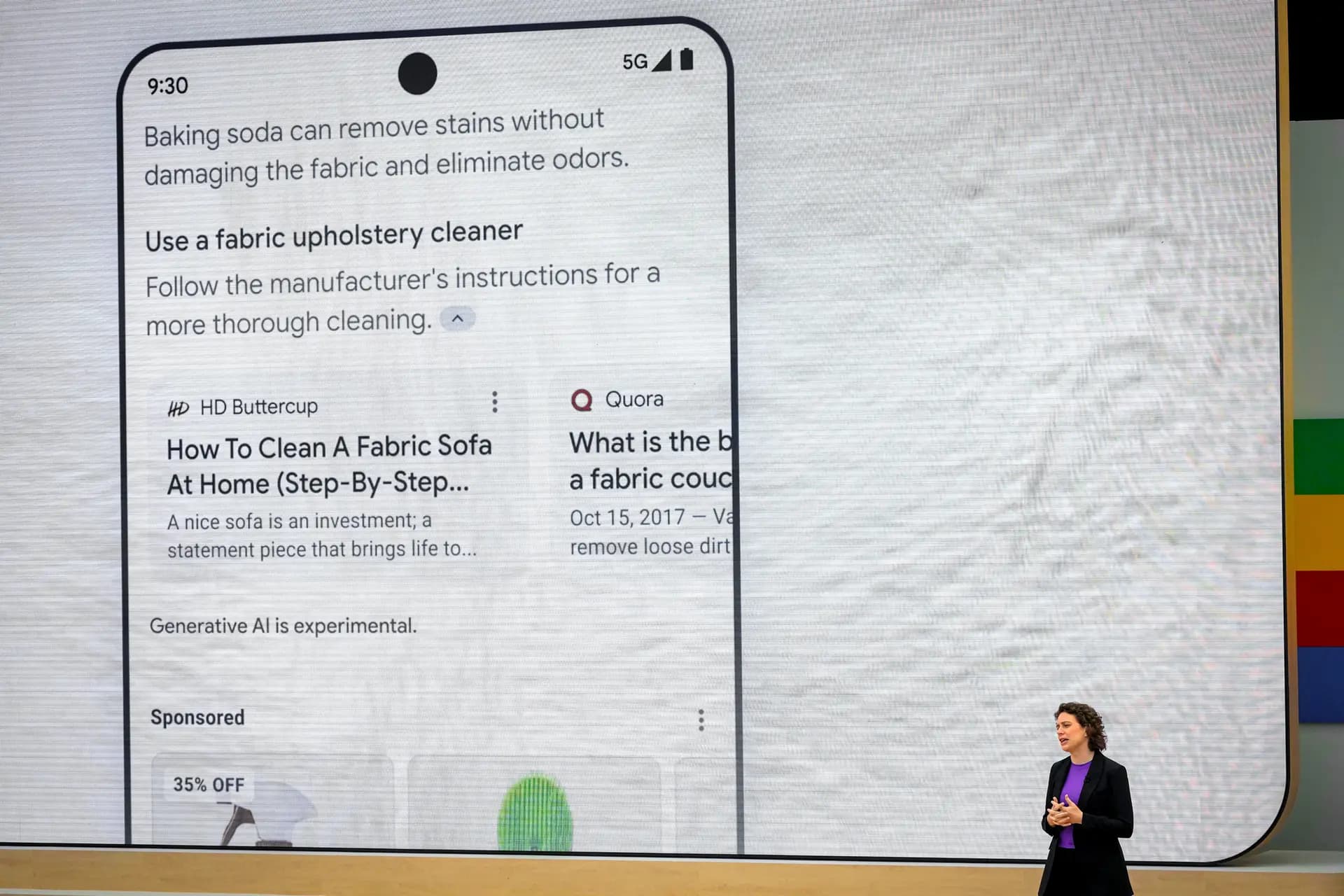 Liz Reid, vicepresidenta de Búsqueda de Google, muestra un resultado de búsqueda generado por IA durante la conferencia Google I/O en Mountain View, California, el 14 de mayo de 2024. Hoy en día, la mayor parte del tráfico de Internet proviene de bots, y los rastreadores web impulsados por IA están aumentando los costos de infraestructura y obligando a las empresas a replantearse la publicidad, las métricas de interacción y la forma en que llegan a los clientes humanos. (Jeff Chiu/AP Photo).