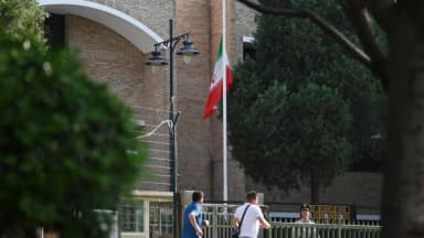 El régimen chino dice que la cooperación con Irán no debe interrumpirse