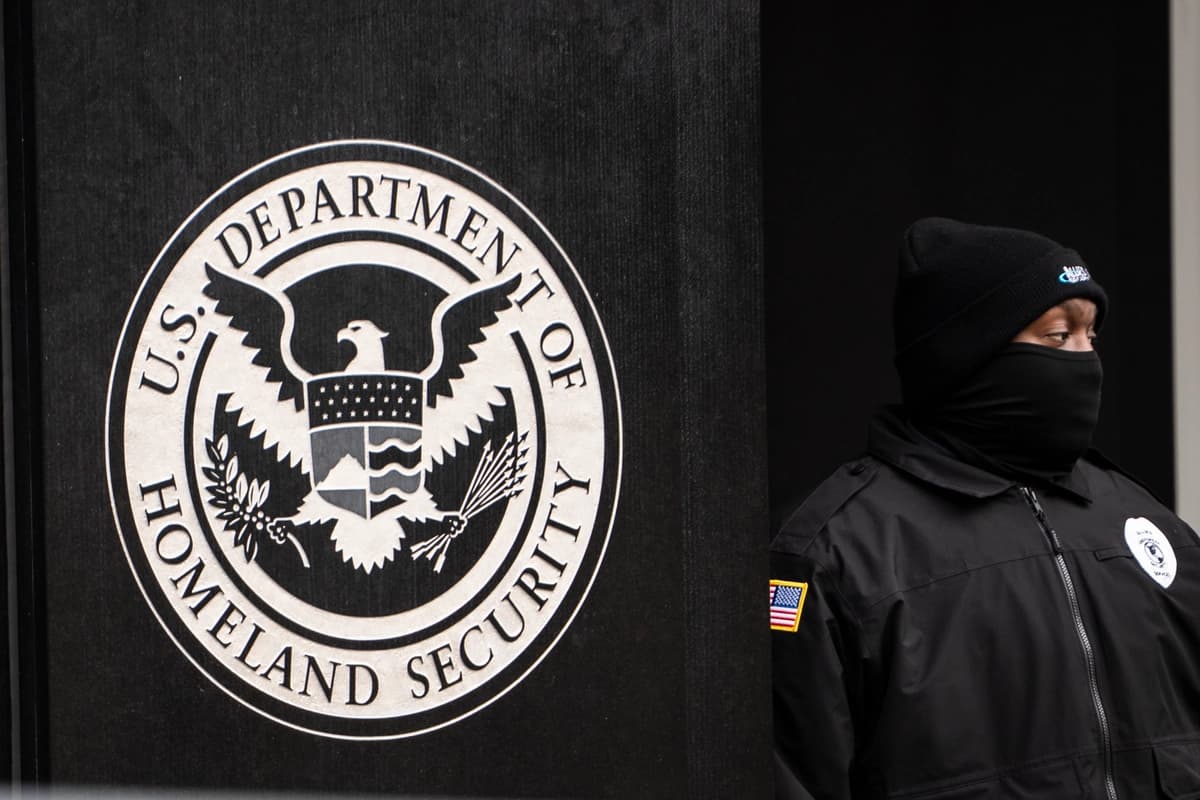 Servicio de Inmigración y Control de Aduanas de EE. UU. (ICE), dependiente del Departamento de Seguridad Nacional, en Washington, el 17 de febrero de 2026. (Madalina Kilroy/The Epoch Times)