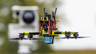 Ejército de EE. UU. derriba con láser tres drones de un cártel mexicano