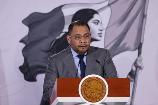 Omar Reyes Colmenares, titular de la Unidad de Inteligencia Financiera, durante la conferencia matutina del 28 de agosto en Ciudad de México, México. (Presidencia de México)