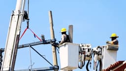 Una avería en la red de alta tensión interrumpe el servicio eléctrico en tres estados