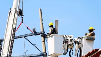 Una avería en la red de alta tensión interrumpe el servicio eléctrico en tres estados
