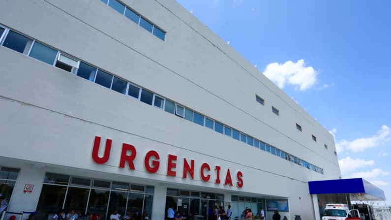 135 médicos infectados: Brote de Salmonella enciende alertas en el Hospital General de México