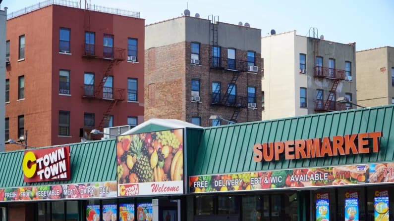 Nueva York instalará un supermercado municipal cerca de comercios que temen no poder competir