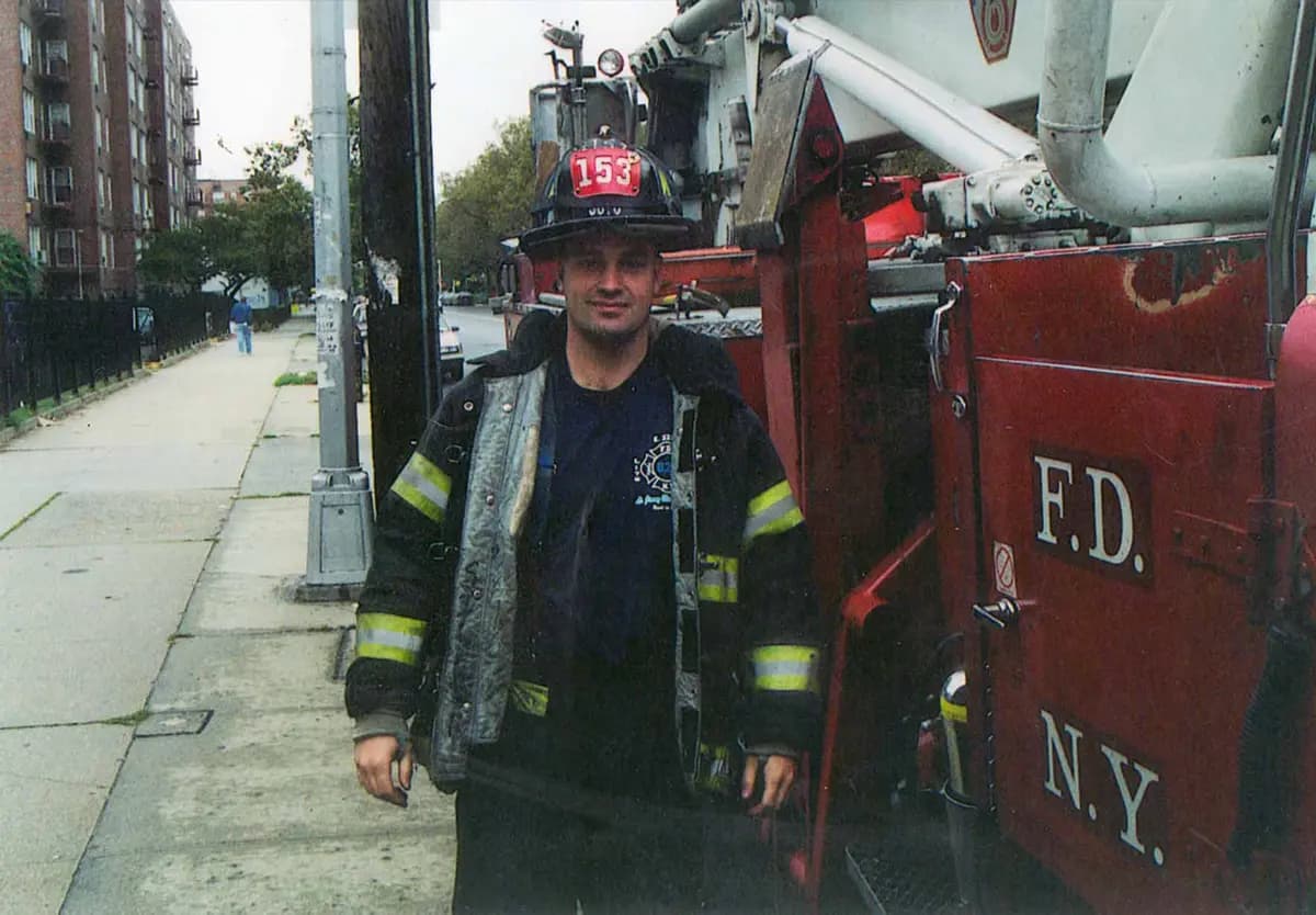 Stephen Siller durante sus años como bombero. (Tunnel to Towers)