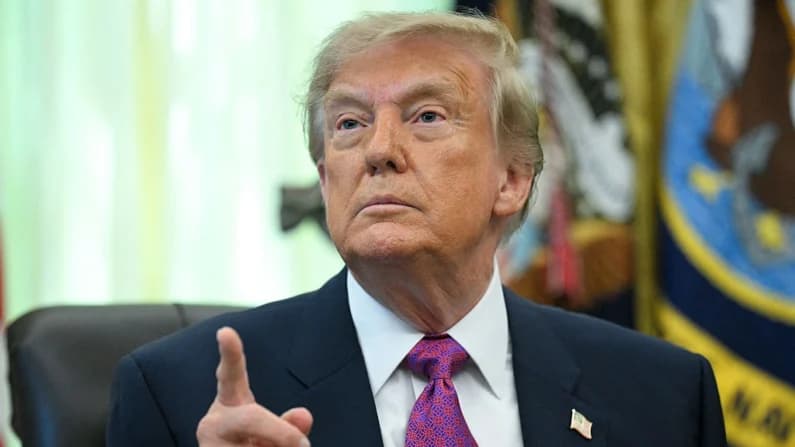 Trump elogia al ingeniero australiano por microreactor nuclear que podría caber en un camión