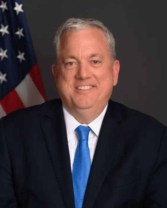 Matt Murray, subsecretario adjunto para Australia, Nueva Zelanda y las islas del Pacífico en la Oficina de Asuntos de Asia Oriental y el Pacífico del Departamento de Estado. (Cortesía del Departamento de Estado de EE. UU.).