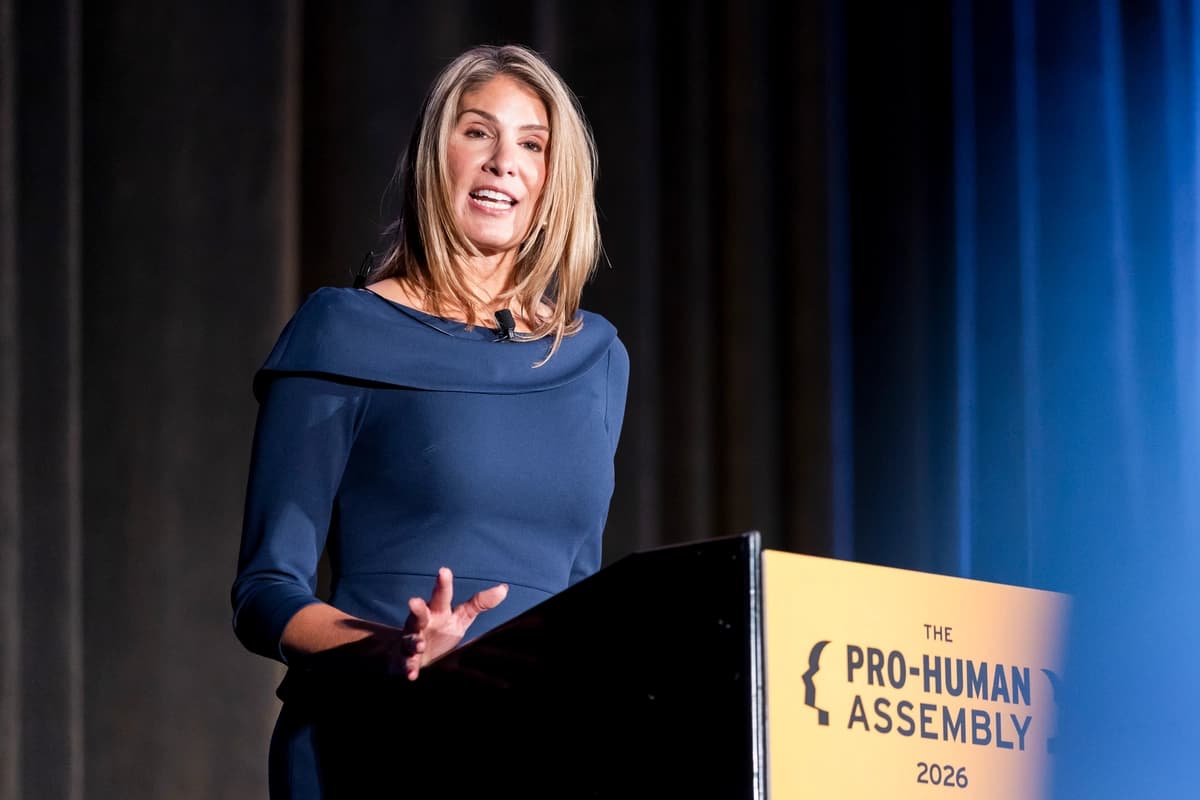 La representante Lori Trahan (D-Mass.) interviene durante la Asamblea Pro-Humana en el Marriott Marquis Washington, en Washington, el 15 de septiembre de 2026. (Finn Gomez/Getty Images).