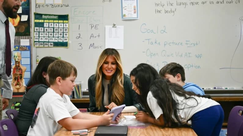 Melania Trump destaca nuevas alianzas tecnológicas para la infancia en la reunión de la ONU