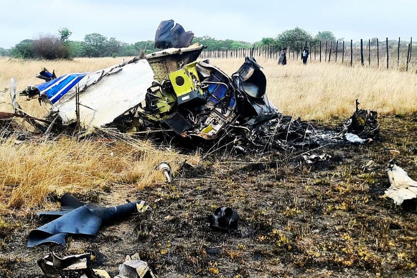 Mueren seis personas, incluido un destacado magnate, al desplomarse un helicóptero en Zimbabue