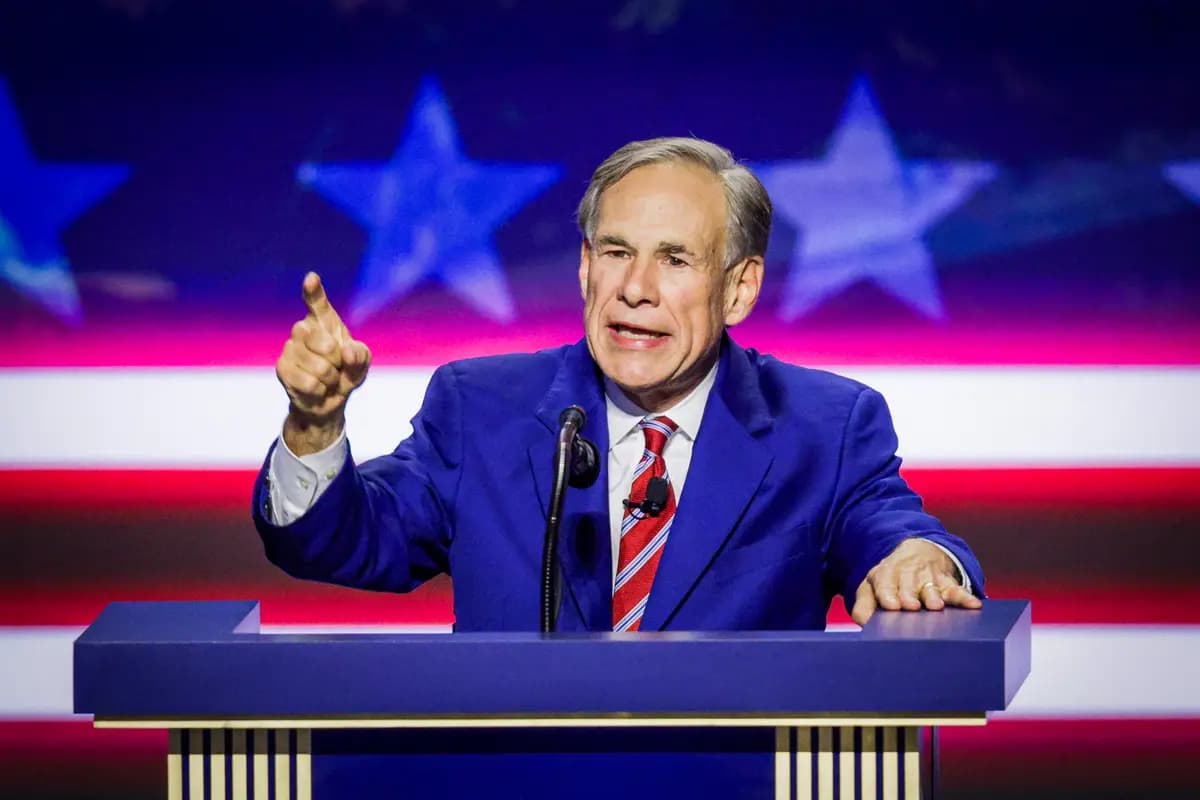 <em>El gobernador de Texas, Greg Abbott, habla en el escenario durante el segundo día de la Convención Nacional Republicana de 2026 en Dallas, el 10 de septiembre de 2026. (Alex Wong/Getty Images).</em>