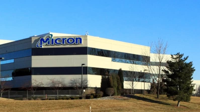 Micron dice que empresa china YMTC utilizó sus secretos comerciales en chips y patentes