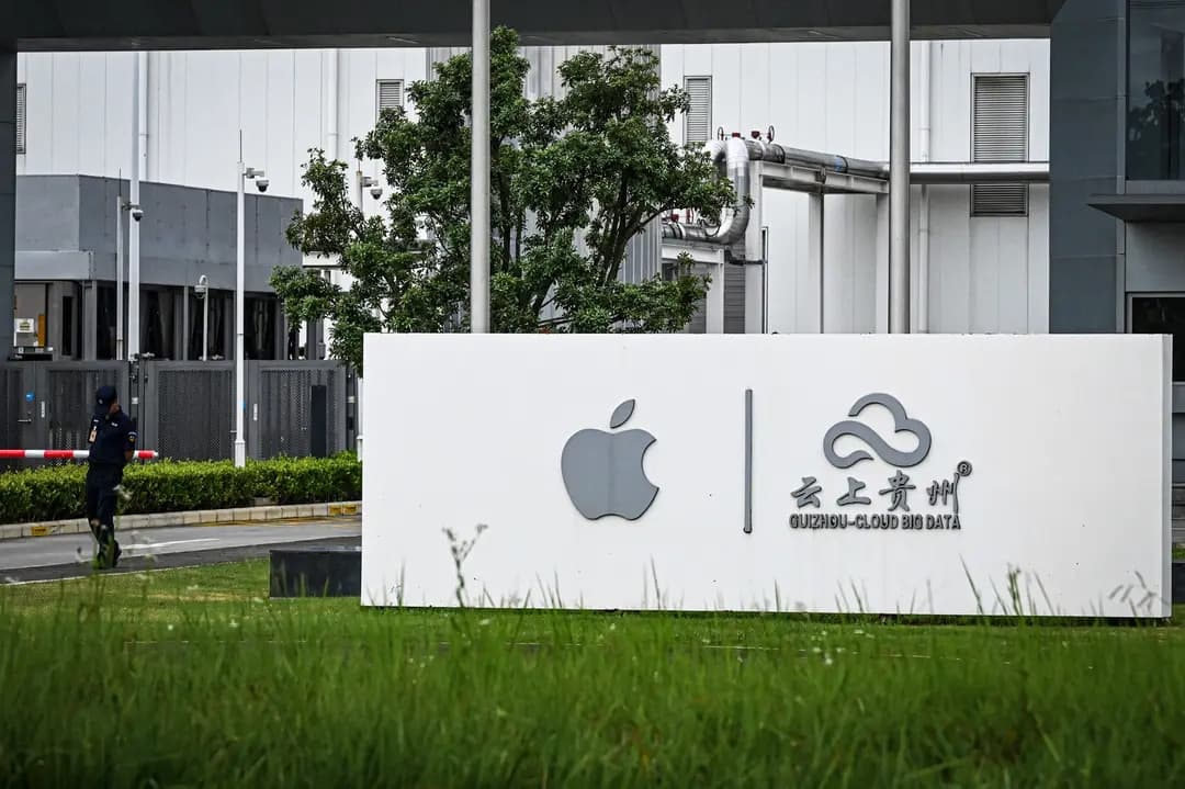 Un letrero del centro de datos de Apple en Guiyang, provincia de Guizhou, China, el 24 de julio de 2026. (Jade Gao/AFP vía Getty Images)