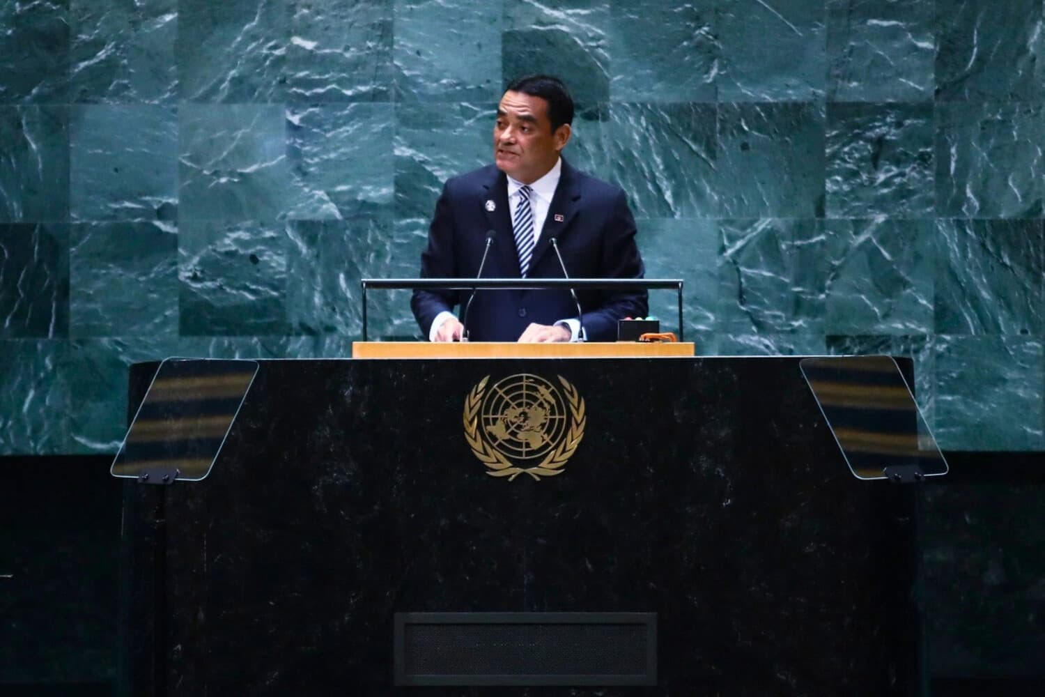 El ministro de Relaciones Exteriores de Belice, Francis Fonseca, interviene durante el 79.º período de sesiones de la Asamblea General de la ONU en la sede de la organización en la ciudad de Nueva York, el 28 de septiembre de 2024. (Leonardo Muñoz/AFP vía Getty Images).

