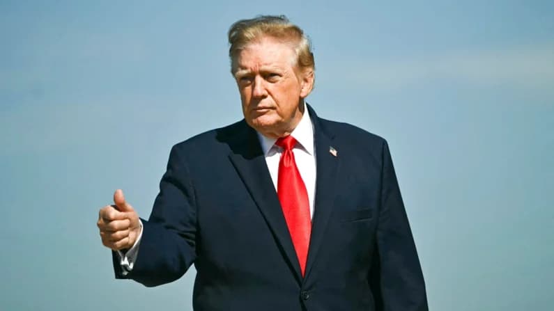 Trump asegura que Washington negocia con Beijing y Moscú para reducir las armas nucleares