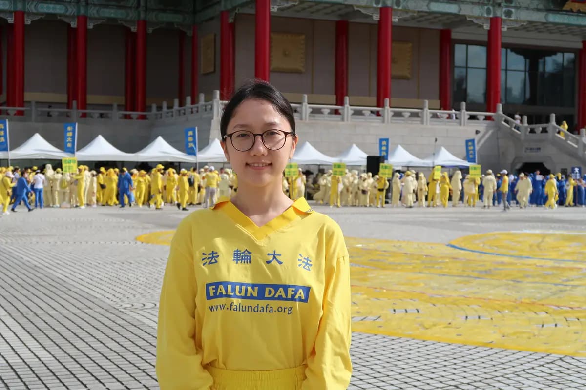 Lem Zhe Hui en la Plaza de la Libertad en Taipéi, Taiwán, el 17 de octubre de 2026. (Frank Fang/The Epoch Times).