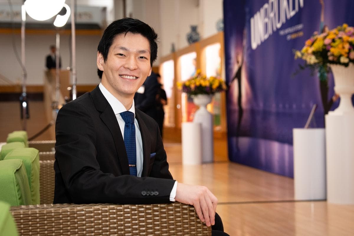 El bailarín principal Jared Ren en la proyección de "Unbroken" en Dragon Springs, sede de Shen Yun Performing Arts, en Cuddebackville, Nueva York, el 17 de octubre de 2026. (Samira Bouaou/The Epoch Times).