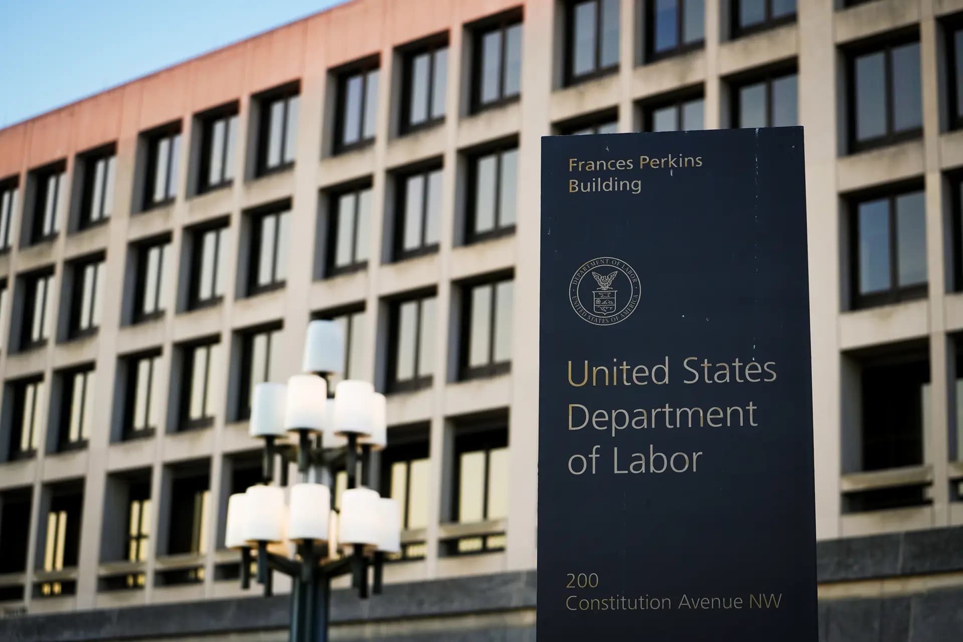 El edificio del Departamento de Trabajo en Washington, el 13 de noviembre de 2023. (Madalina Kilroy/The Epoch Times).
