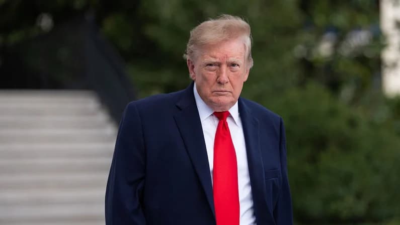 Trump analiza el impacto de los robots extranjeros en la seguridad nacional estadounidense