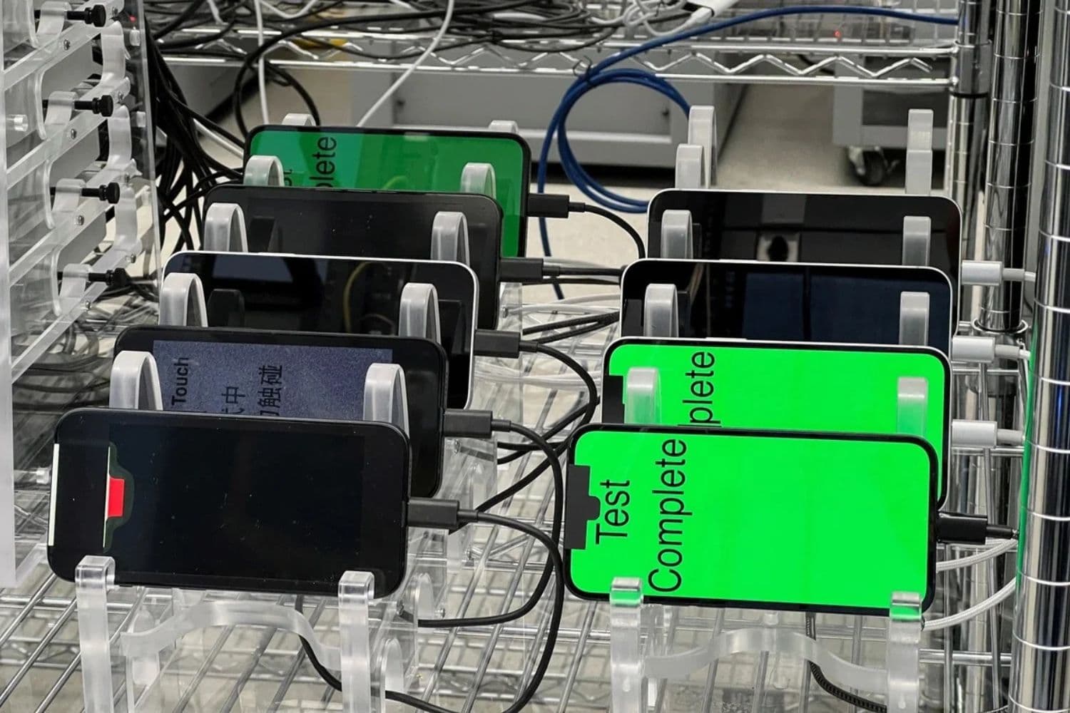 La FCC vota 3-0 a favor de prohibir que laboratorios chinos prueben productos electrónicos para EE. UU.