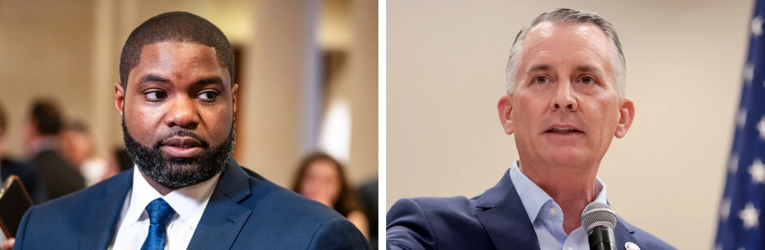 (Izquierda) El representante Byron Donalds (R-Fla.), candidato republicano a gobernador, habla con periodistas en el Capitolio en Washington el 15 de mayo de 2025. (Derecha) El candidato demócrata a gobernador, David Jolly, habla durante un acto de campaña en el Wynmoor Democratic Club en Coconut Creek, Florida, el 5 de octubre de 2026. (Madalina Vasiliu/The Epoch Times, Joe Raedle/Getty Images).