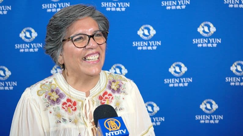Irene Noemí Taboada Benavente, consultora política, vio Shen Yun en su cuarta presentación en el Auditorio Nacional de Ciudad de México, México el 4 de mayo de 2024. (NTD)