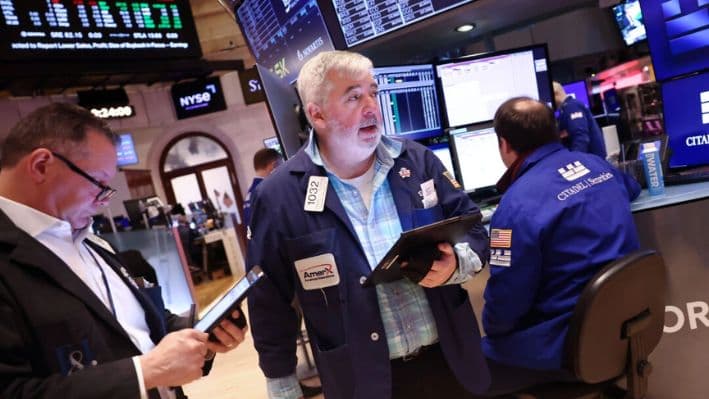 Dow Jones sufre el peor día de 2025 por nuevos temores económicos y vencimiento de opciones