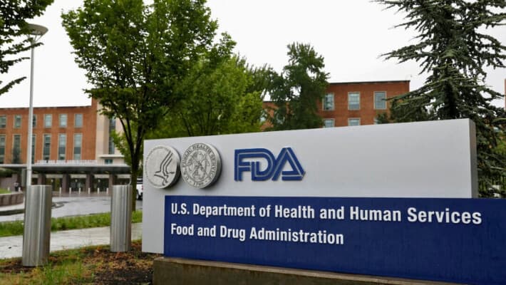 Sede de la Administración de Alimentos y Medicamentos (FDA) en White Oak, Maryland, el 29 de agosto de 2020. (Andrew Kelly/Reuters)
