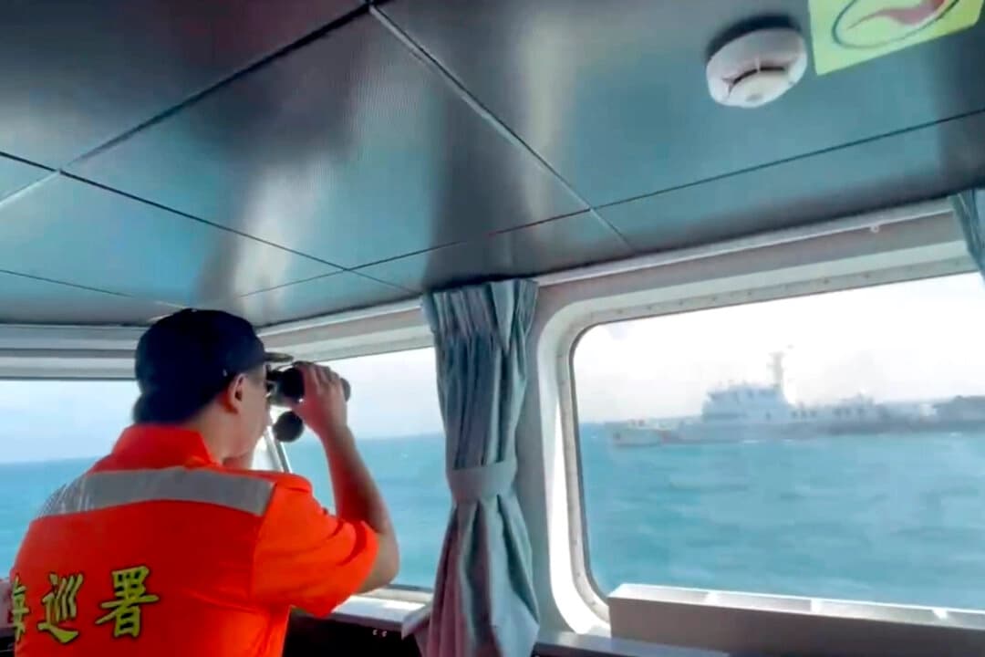 Taiwán detiene barco vinculado a China sospechoso de cortar un cable submarino