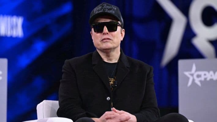 Elon Musk, director del Departamento de Eficiencia Gubernamental (DOGE), habla en la Conferencia de Acción Política Conservadora (CPAC) anual en Oxon Hill, Maryland, el 20 de febrero de 2025. (Saul Loeb/AFP vía Getty Images)