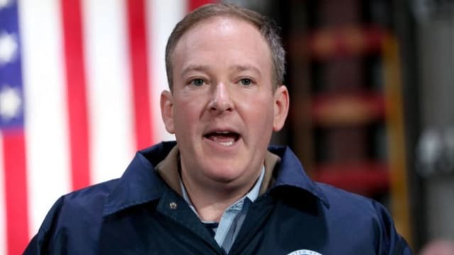 Casa Blanca dice que la EPA recortará el 65 % del gasto, pero no del personal