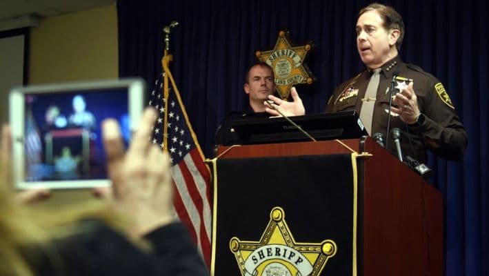 Sheriff encuentra 3 niños “básicamente abandonados” durante años, en casa suburbana en Detroit