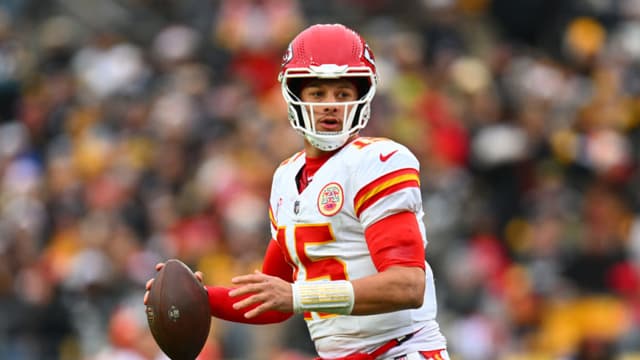 EE. UU. acusa a 7 chilenos de robar a deportistas como Patrick Mahomes y Travis Kelce