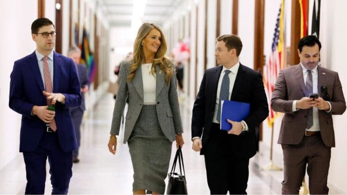 Confirman a Kelly Loeffler como administradora de la Agencia Federal de Pequeños Negocios