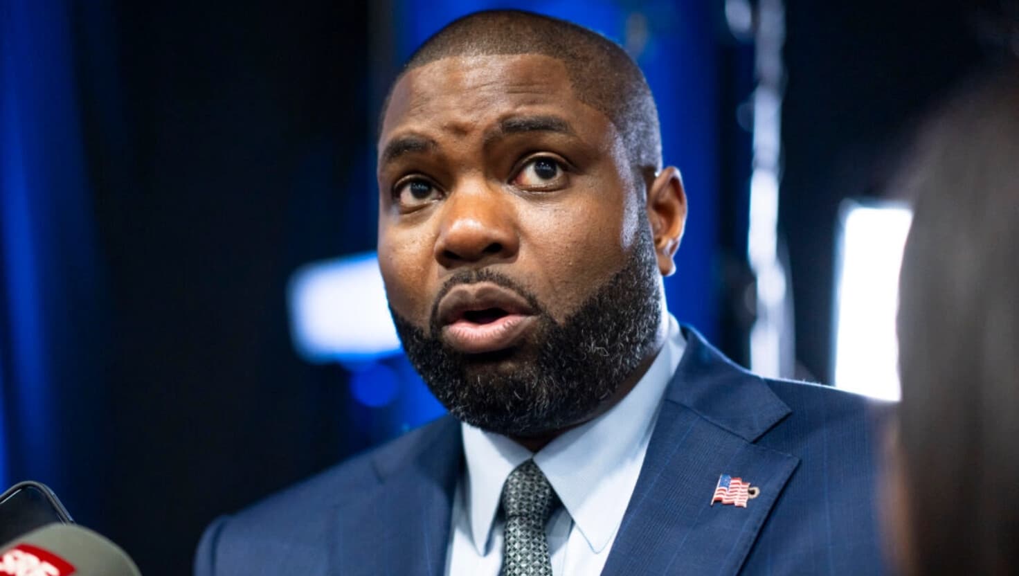 Donalds obtiene el "respaldo total" de Trump para ser el próximo gobernador de Florida