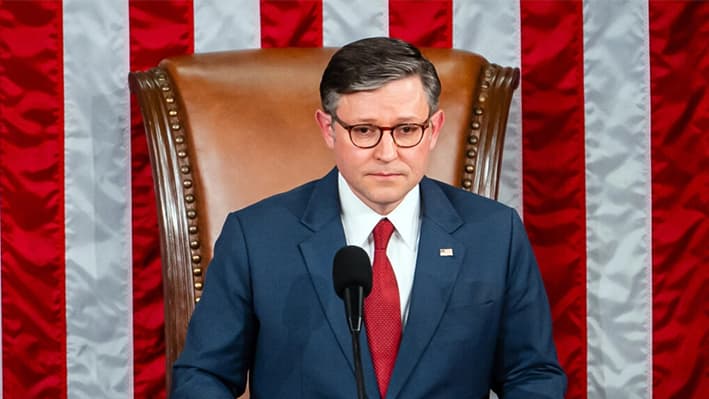 Johnson respalda proyecto de gasto temporal y dice que recortes del DOGE se deben aplicar después