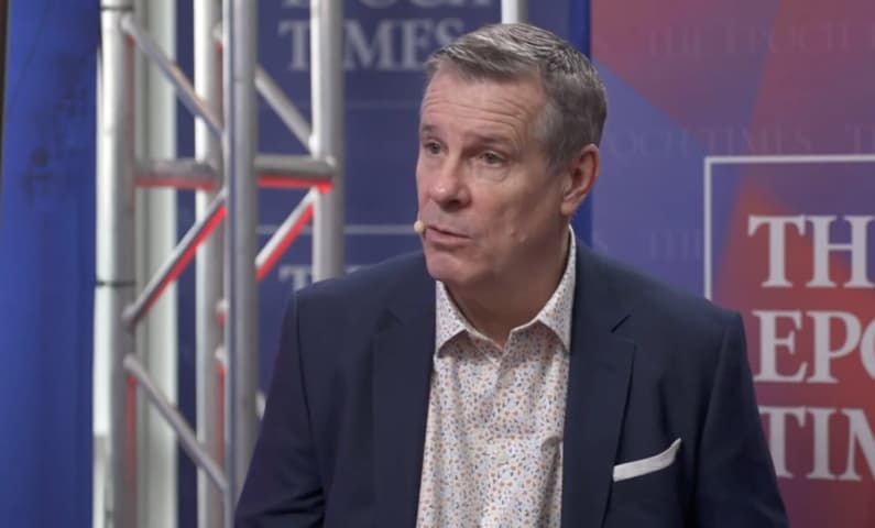 Trump acertó en los temas que le importan a la comunidad hispana, Jim McLaughlin