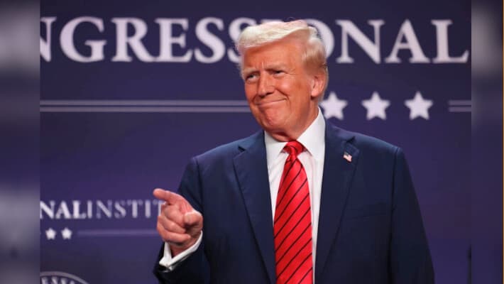 Trump revela los planes para la Oficina de Construcción Naval de la Casa Blanca, con incentivos fiscales