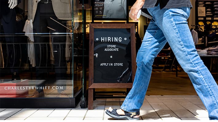 Aumentan en 151,000 los puestos de trabajo en EE. UU. y la tasa de desempleo sube al 4.1 por ciento