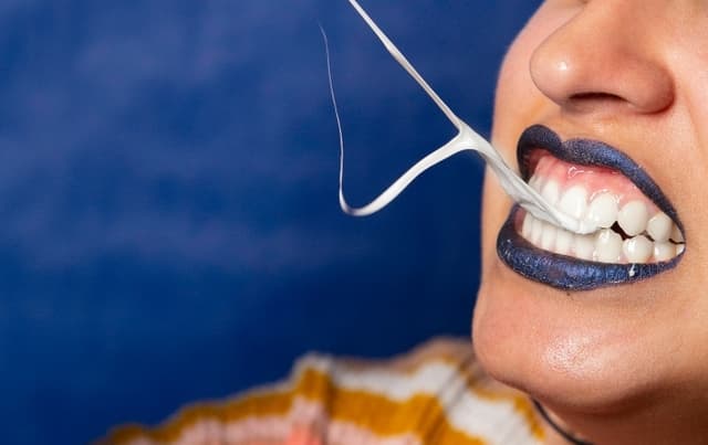 El chicle puede verter microplásticos en la saliva, dice la American Chemical Society