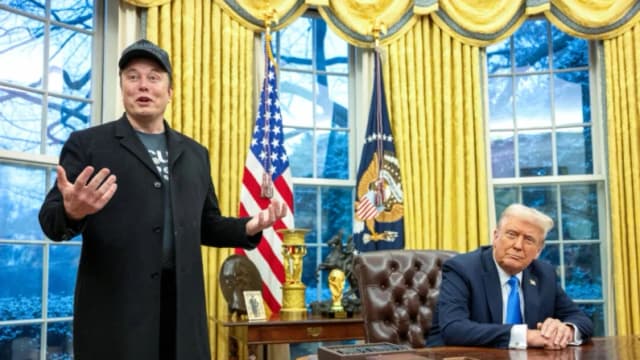 La Casa Blanca afirma que Trump no recortará la Seguridad Social ni Medicare tras la entrevista con Musk
