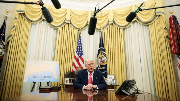 Juez bloquea orden de Trump sobre bufete de abogados ligado al dossier de Steele