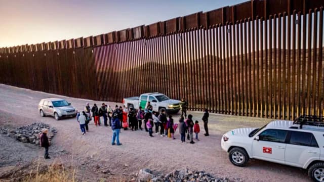 Detenciones de inmigrantes en la frontera son las más bajas de la historia, dice la CBP