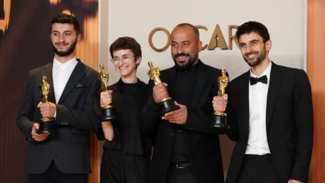 Alcalde de Miami Beach busca finalizar contrato de teatro que proyectó documental israelí-palestino