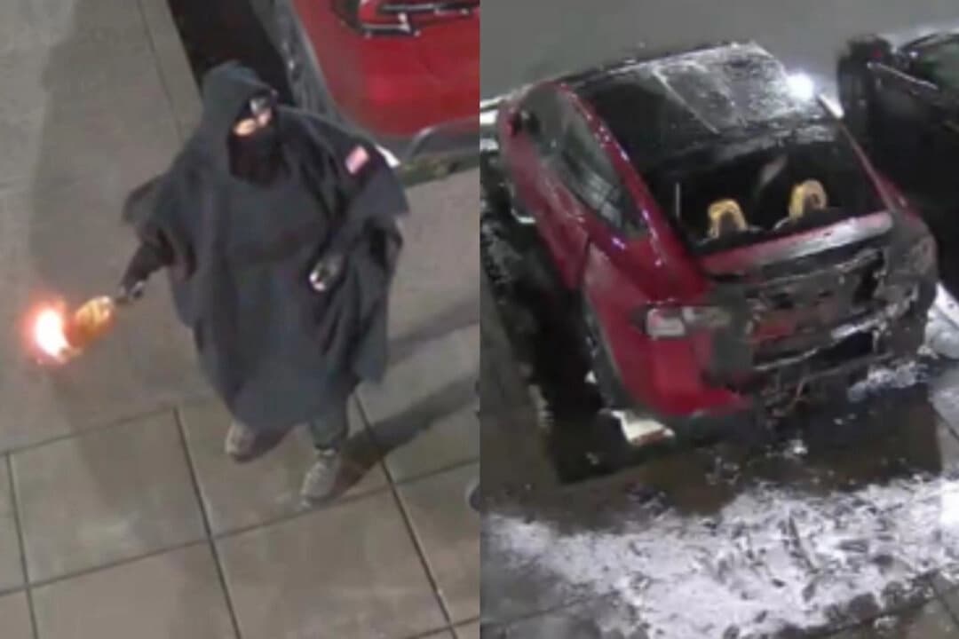 Fiscal general anuncia cargos federales contra 3 personas que atacaron productos de Tesla