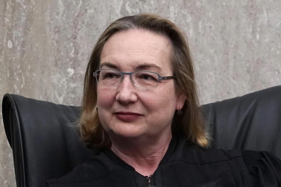 Departamento de Justicia quiere que jueza sea retirada de caso que impugna una orden ejecutiva de Trump