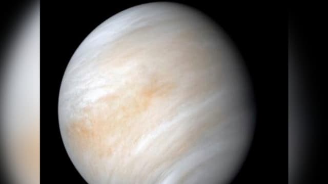 Venus pasa entre la Tierra y el Sol este fin de semana, pero no intente buscarla