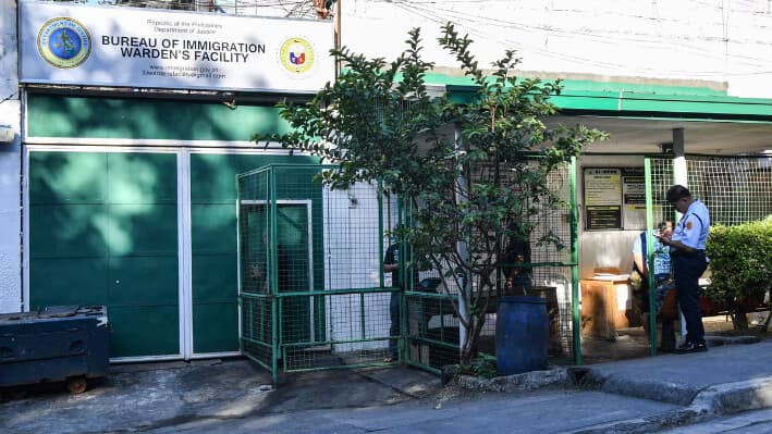 Cinco ciudadanos chinos en la lista negra fueron detenidos en Filipinas