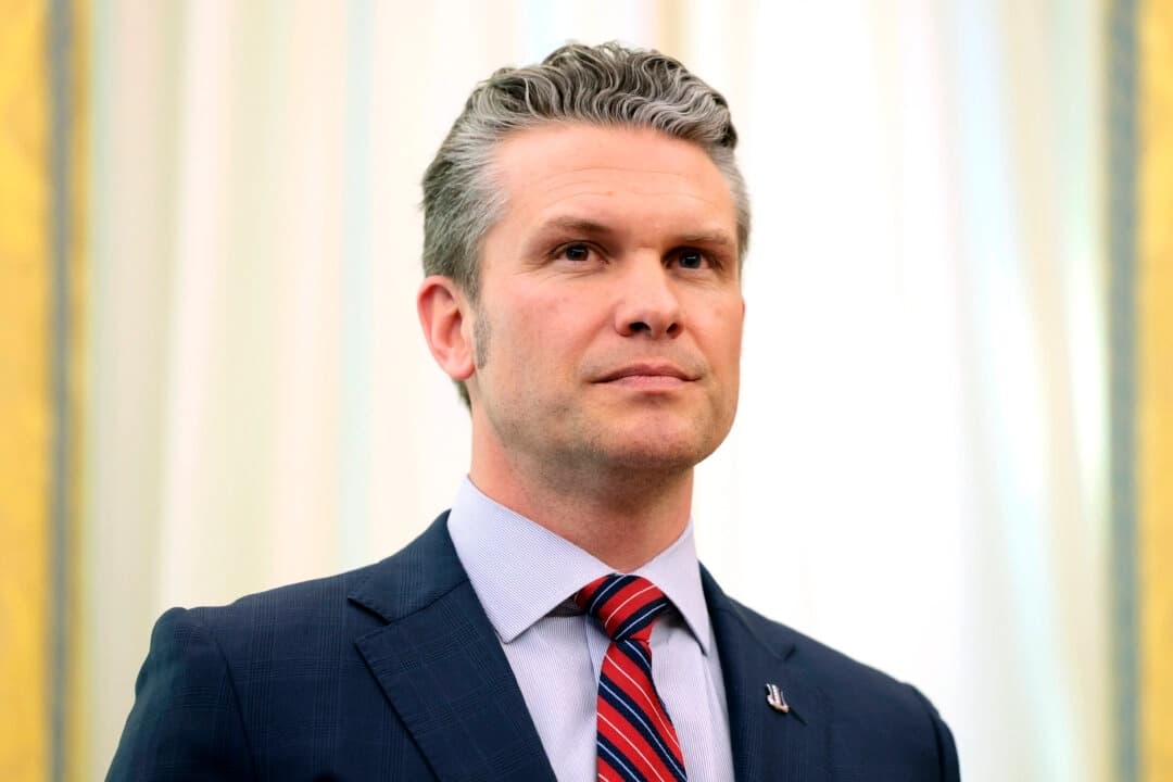 "Nadie estaba enviando mensajes con planes de guerra", dice Hegseth sobre presunta filtración de chat